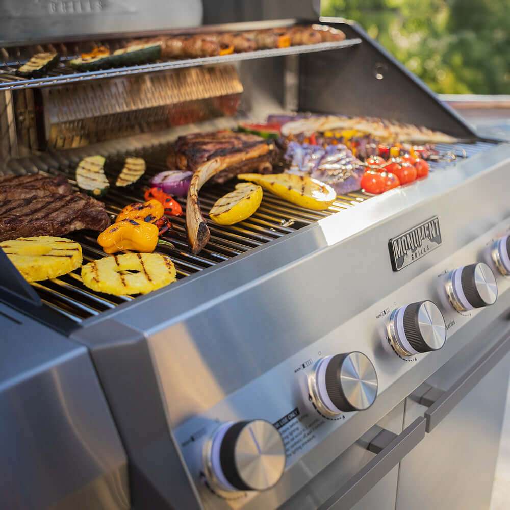Eminence 605 | Master Power Stainless Natural/Propane Gas Grill - Image 11