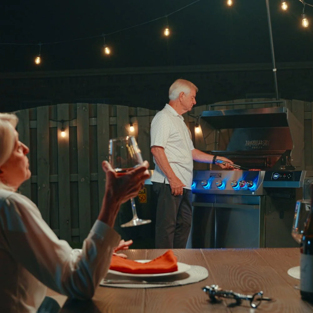 Eminence 605 | Master Power Stainless Natural/Propane Gas Grill - Image 19